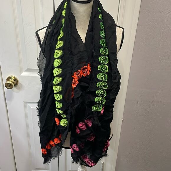 Alexander McQueen Neon Skull Scarf Black Rare Retails $430 - Picture 4 of 9